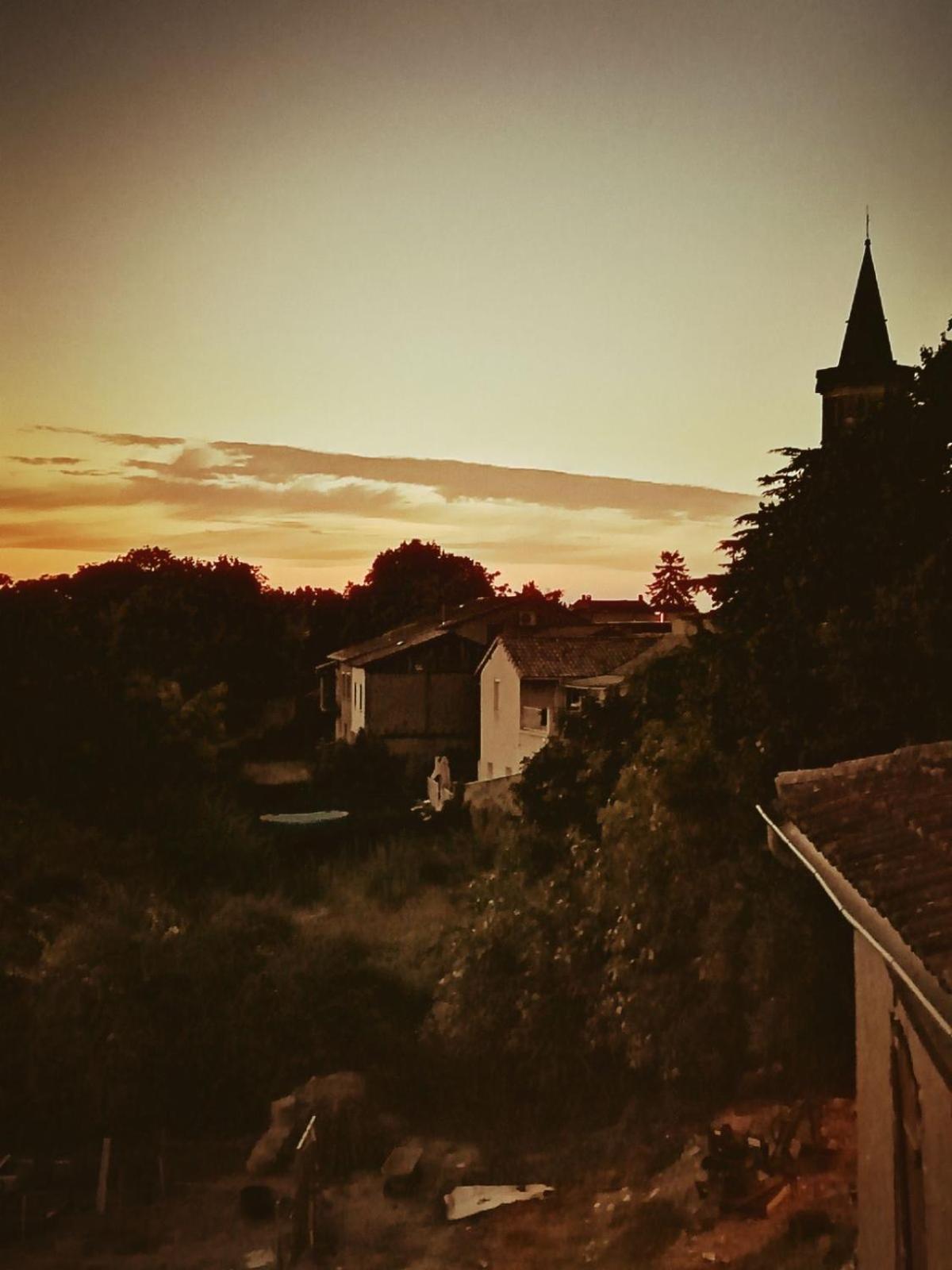 B&B Chez Odile Mirabel  Kültér fotó